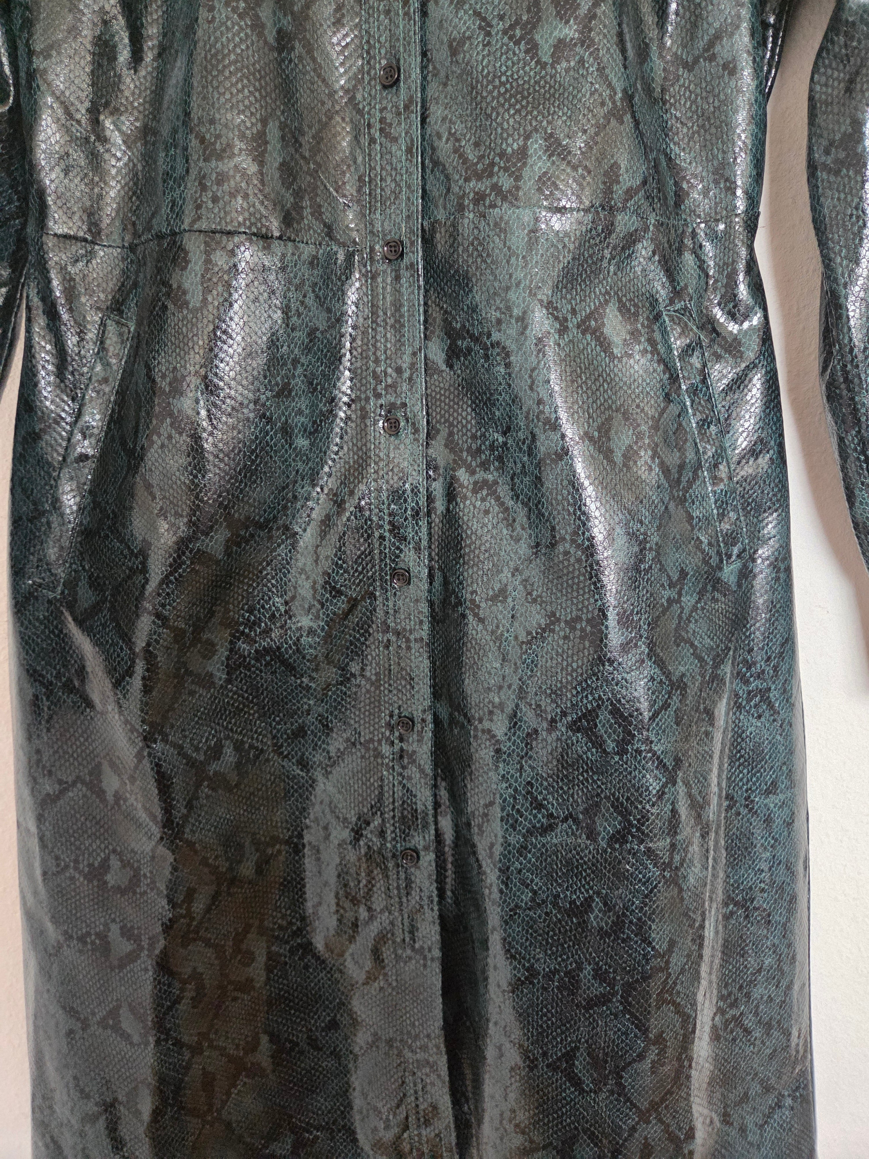 Veste longue similicuir