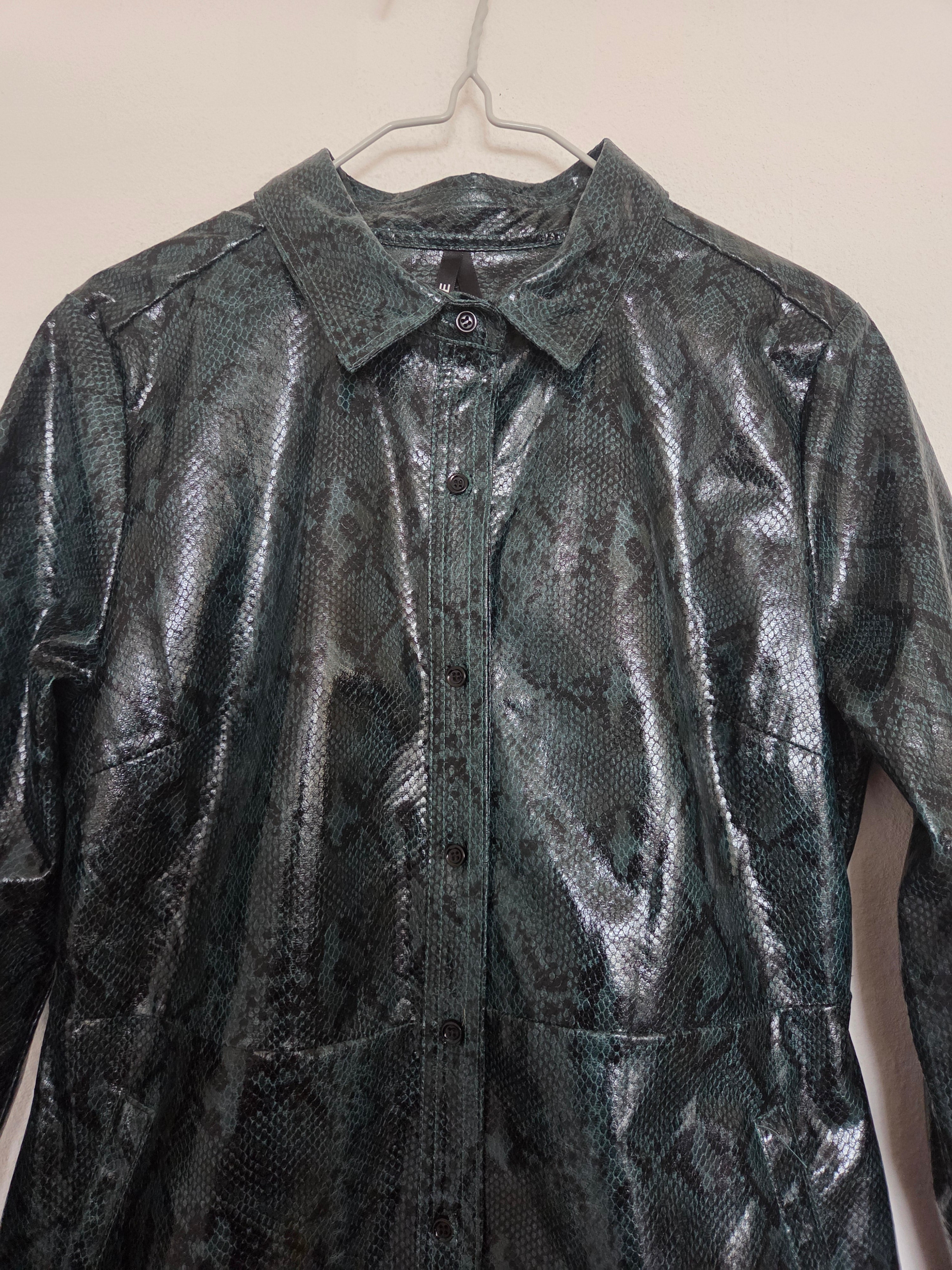 Veste longue similicuir