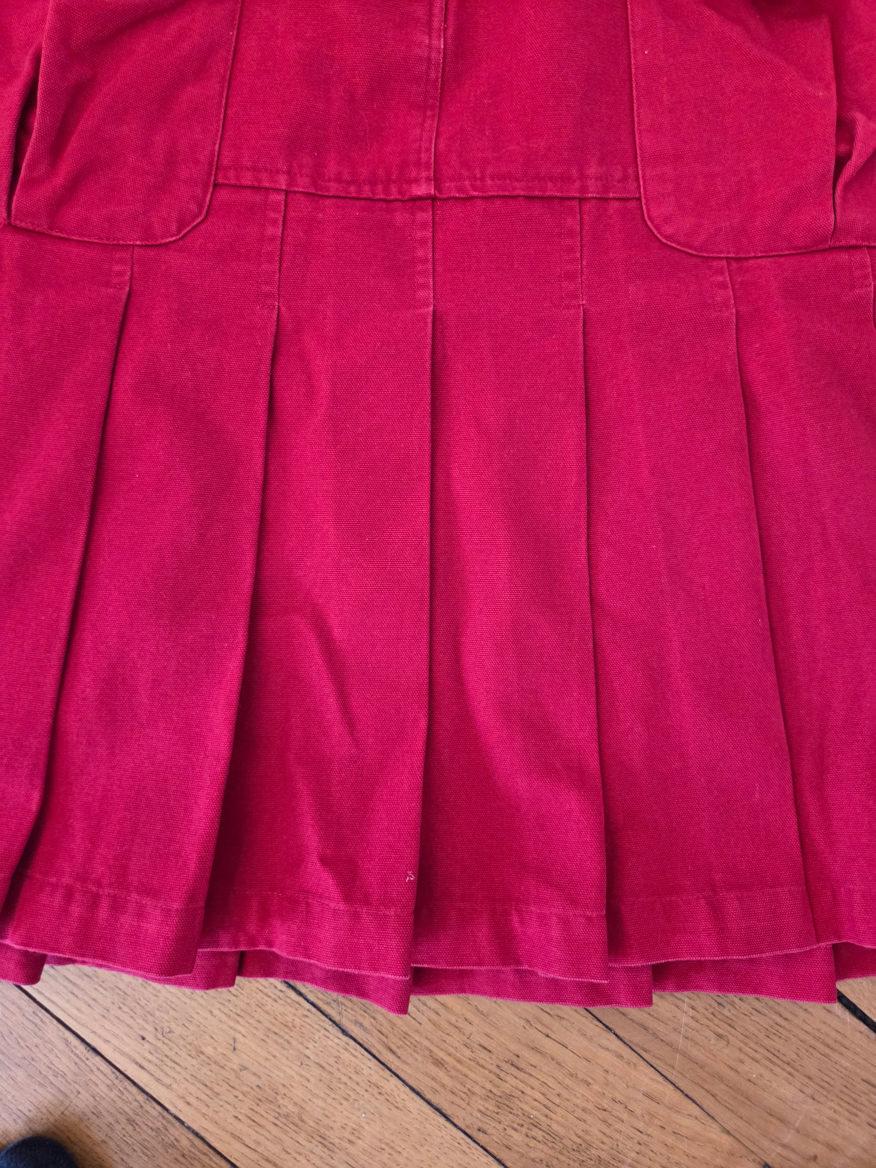 Jupe plissée rouge