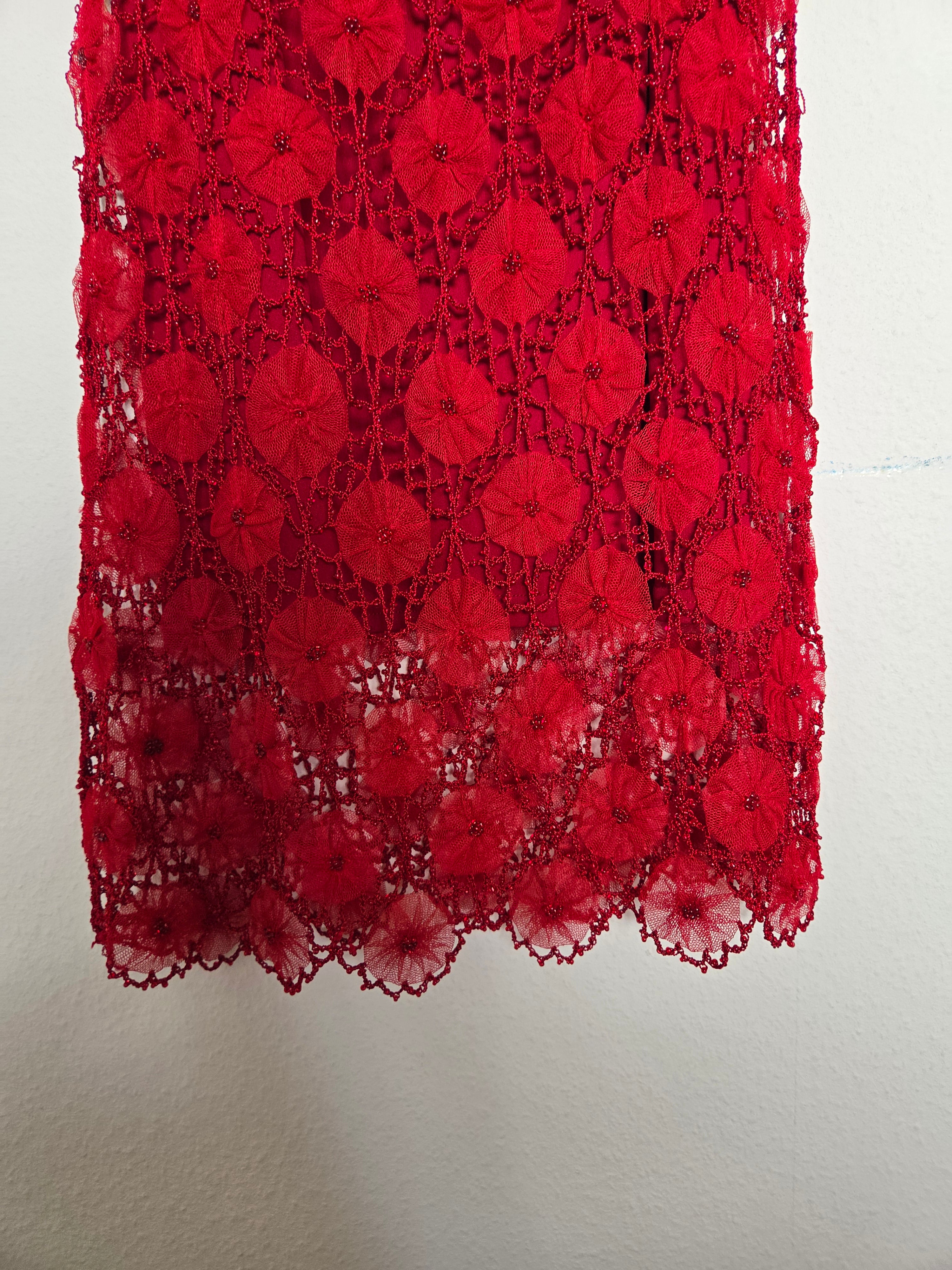 Robe perles rouges