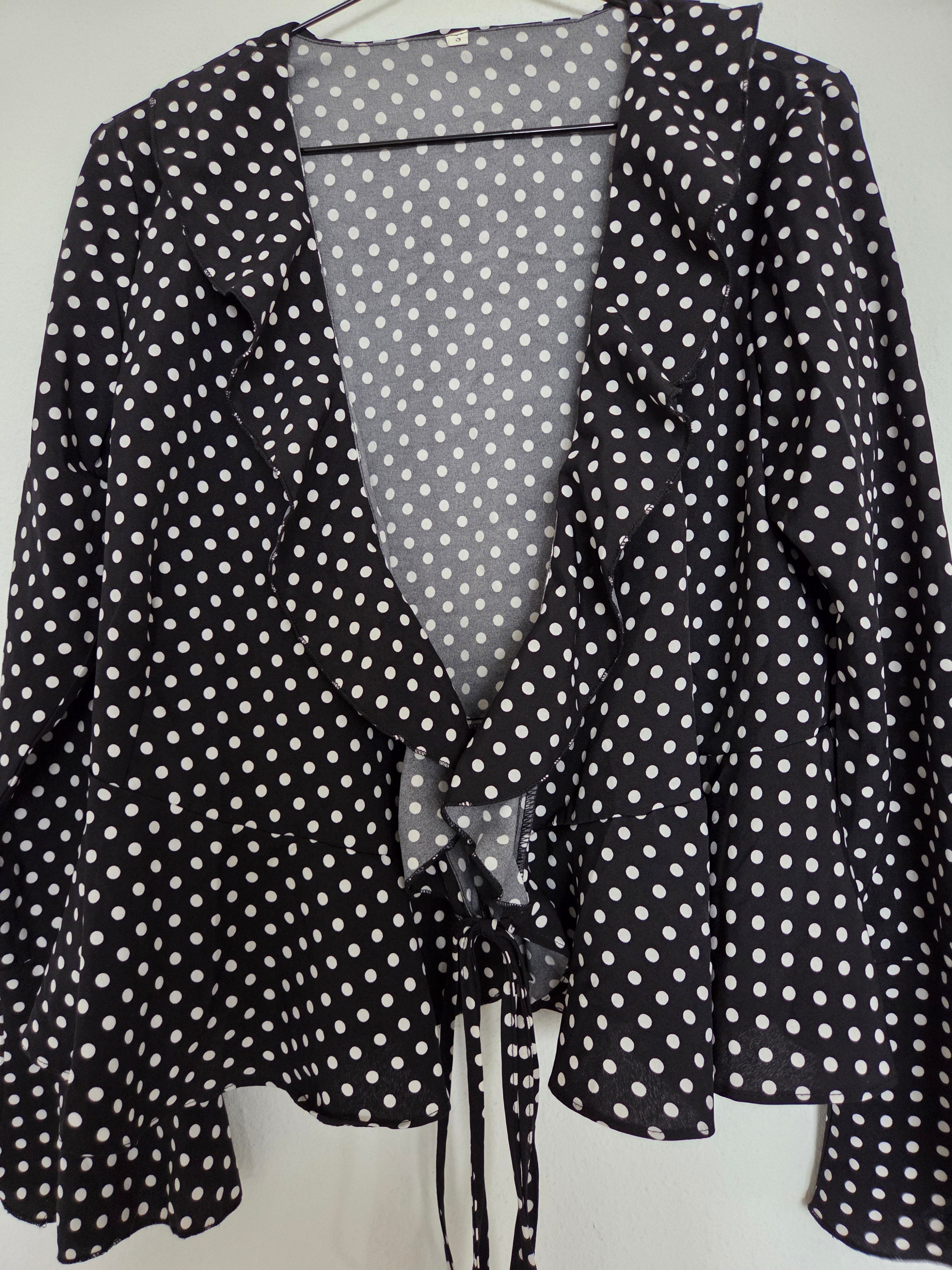 Chemise à nouer