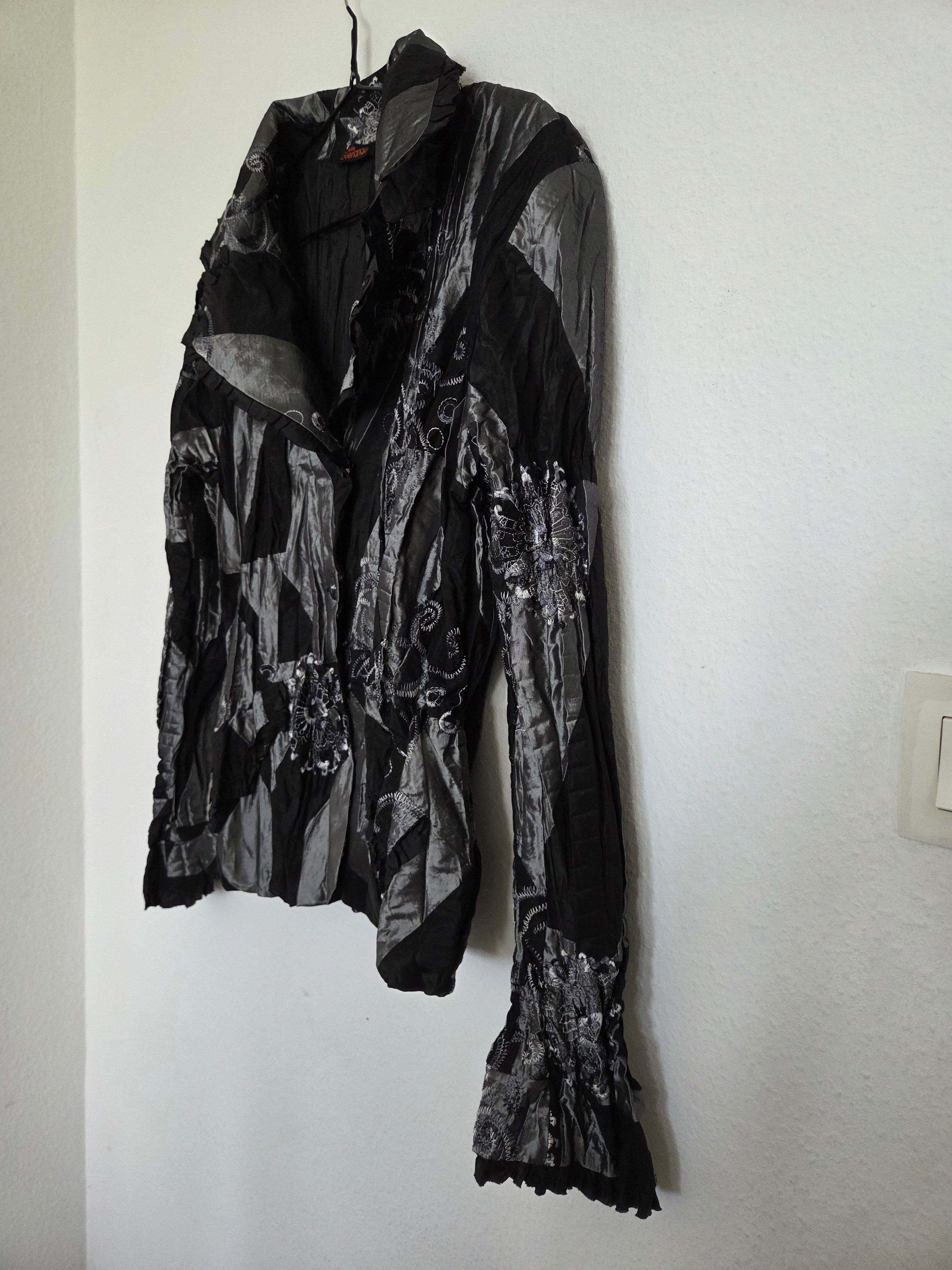 Veste argentée/ noire