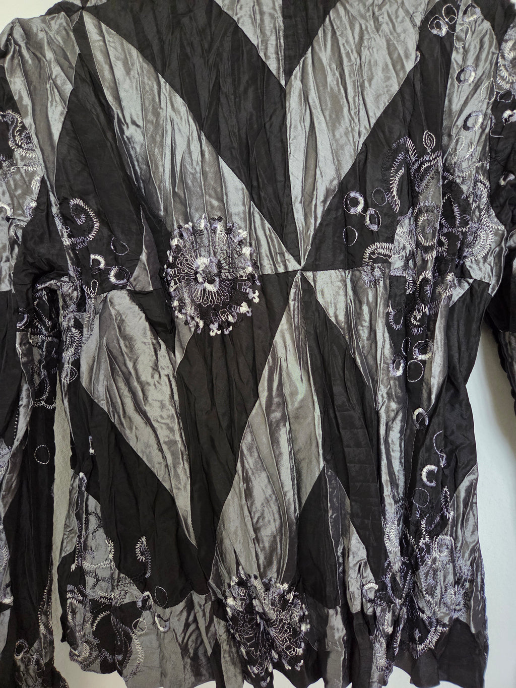 Veste argentée/ noire